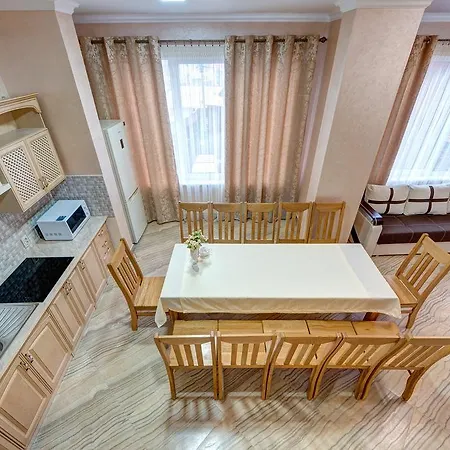 Anet Hotel 3*