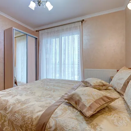 Anet Hotel Palyanytsya