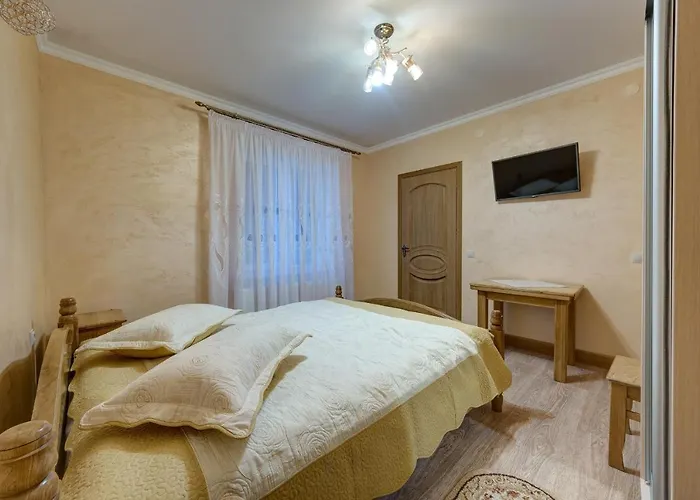 Anet Hotel Palyanytsya