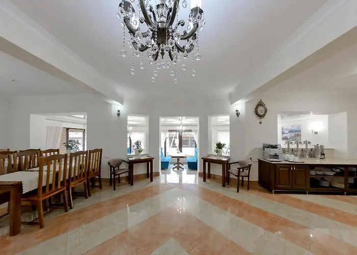 Anet Otel Palyanytsya